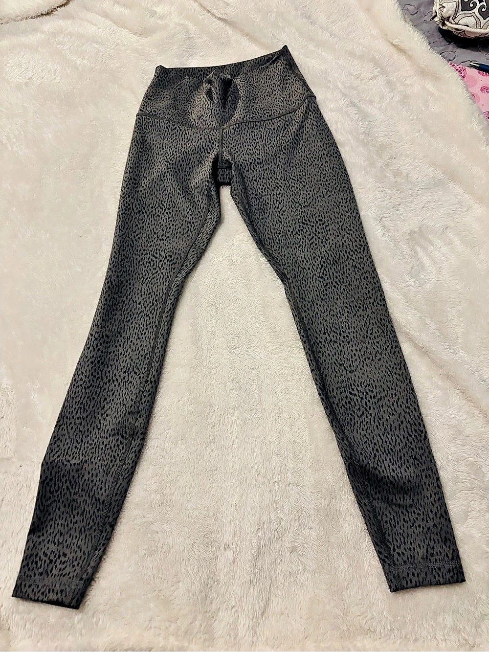 lululemon Align High-Rise Pant 25" (Spray Leopard Grey Multi) Gray